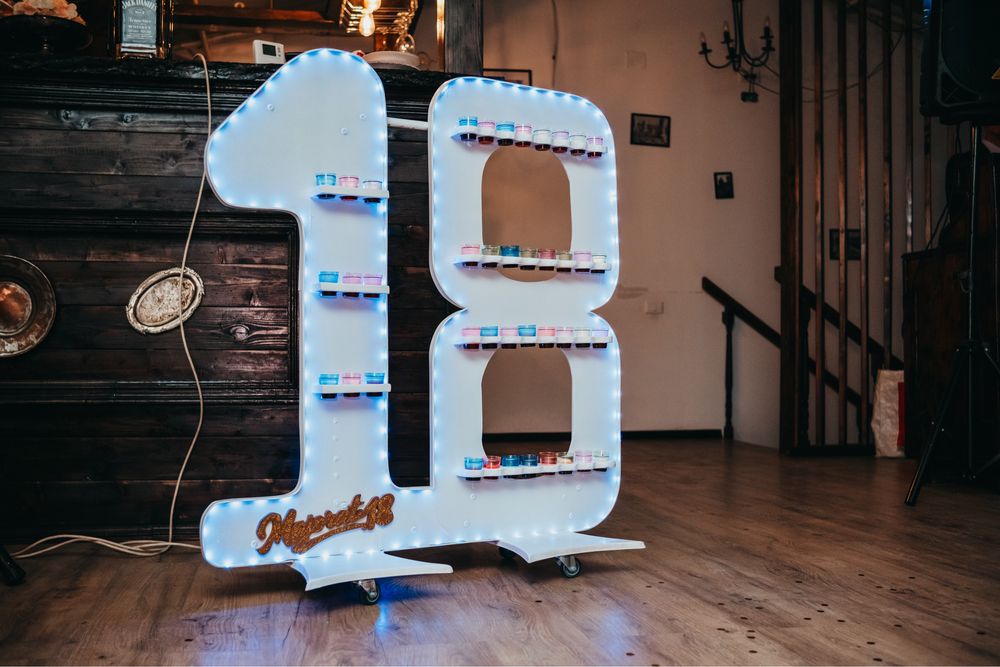 Tort de shot-uri 18 ani