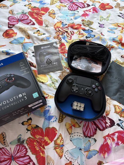 Controller ps 4, nou desigilat