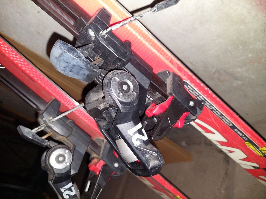 Ски TRAB 178см за пантене