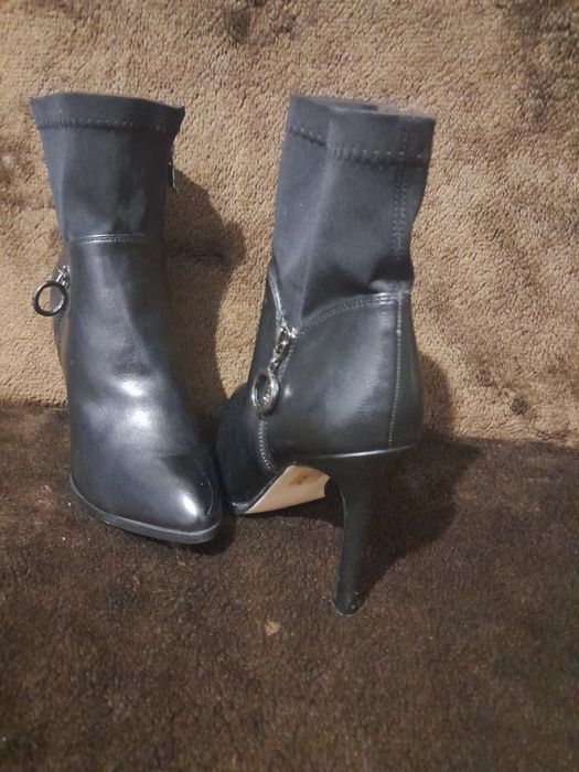 Ghete piele 37 Italia