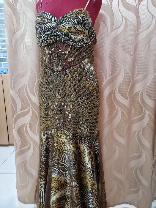 Продам нарядное вечернее платье