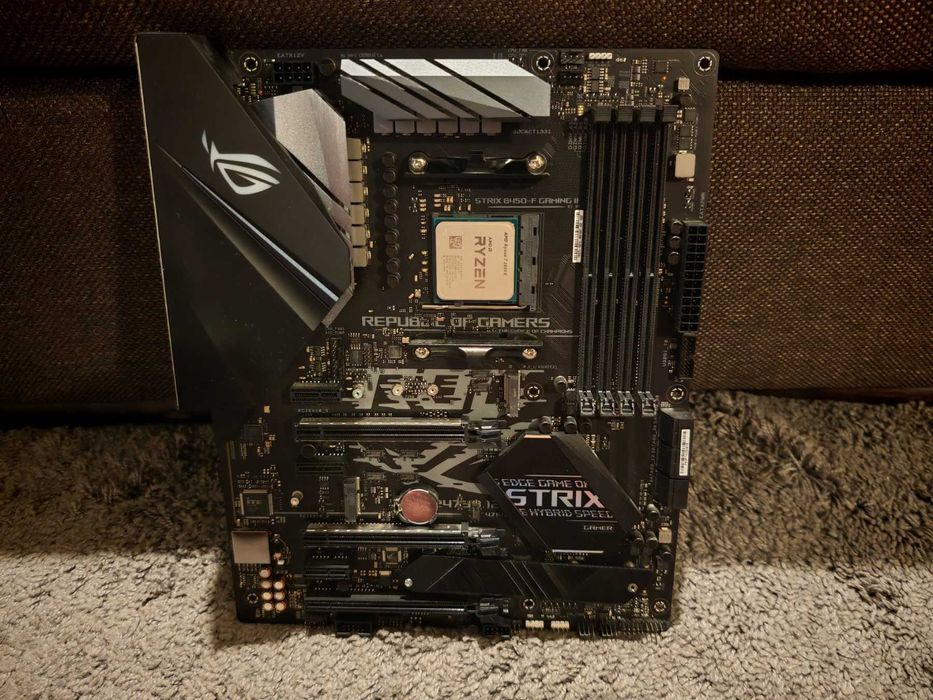 ASUS ROG Strix B450-F Gaming + AMD Ryzen 7 3800X 8-Core, 16-Thread АМ4