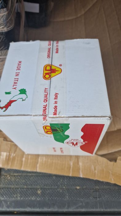 Pompa apa tractor fiat pe original fiat 211.215.250 .300.311.315.411.4