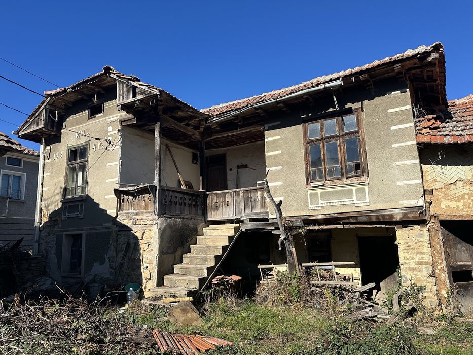 Продава къща с. Здравковец, област Габрово