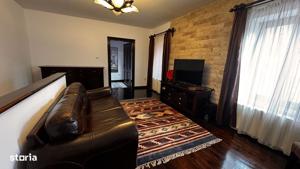Proprietar-Apt 3 camere de exceptie in Centrul Istoric Str. Pielarilor