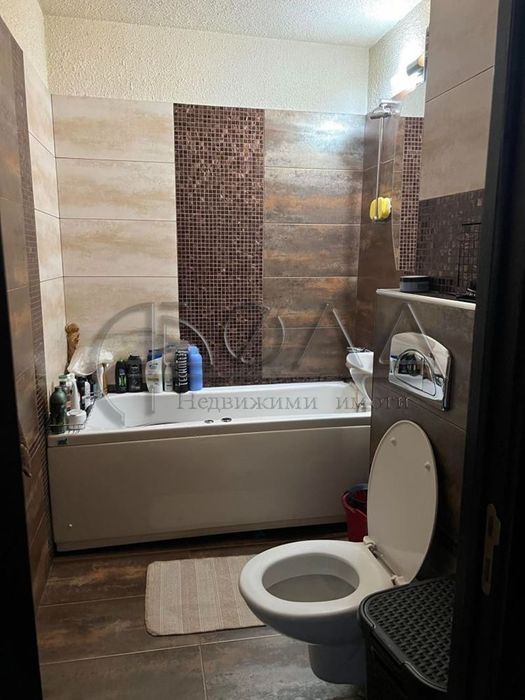 Продава се Тристаен апартамент в София, Илинден - 88 кв.м за 2273 €/кв.м - Снимка #11