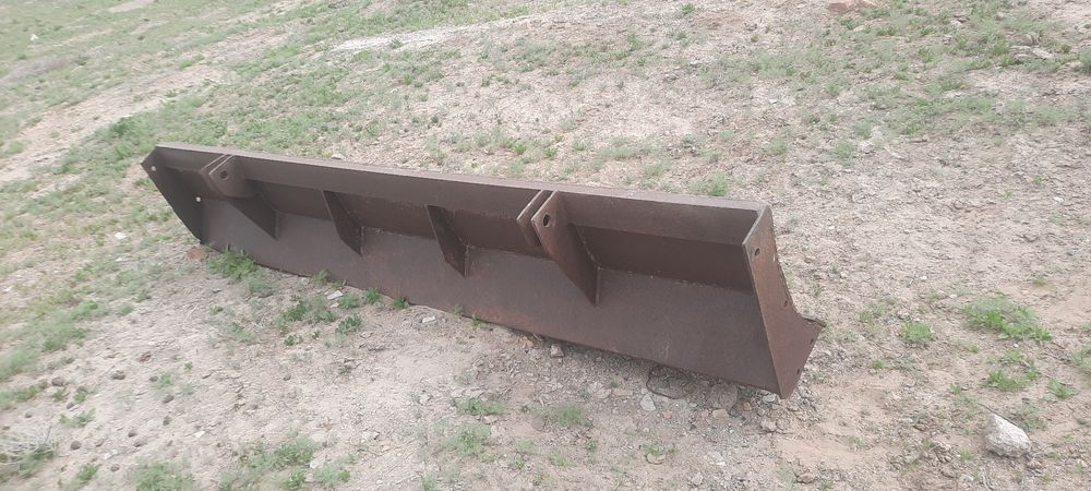 Бульдозер тиси сатылады.