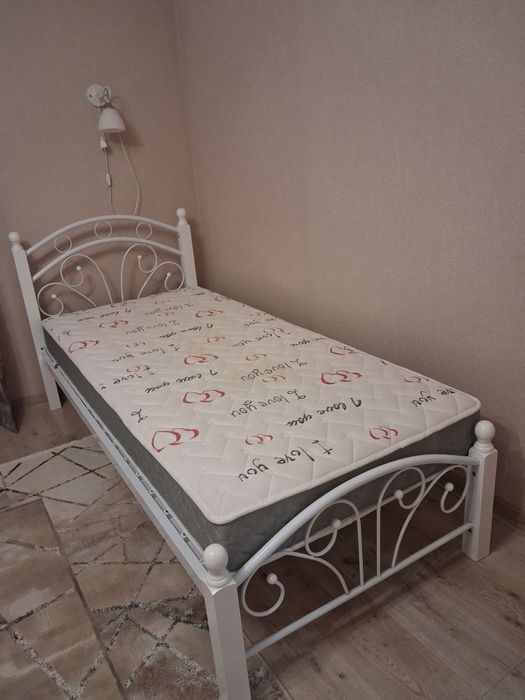 Продам кровать железную односпальную