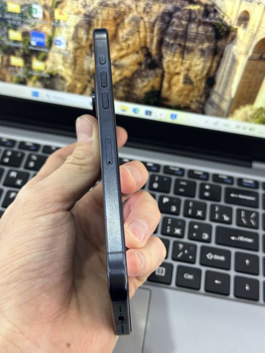 iPhone 15 Pro Max. 512 gb 87 %