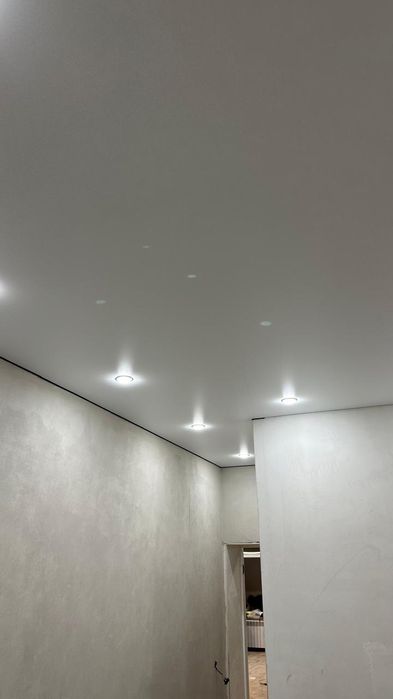 Теневой натяжной потолок