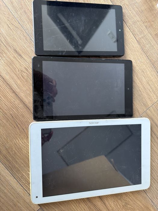 Vand tablete mai multe marci
