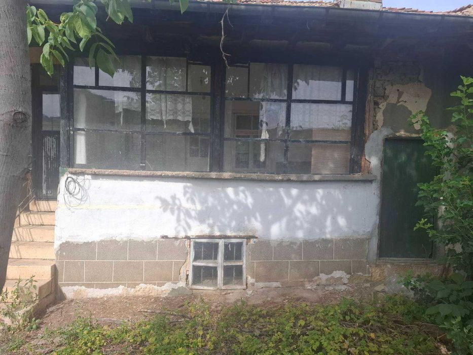 Продава се Къща в Разград, Лудогорие - 280 кв.м за 73 €/кв.м - Снимка #2