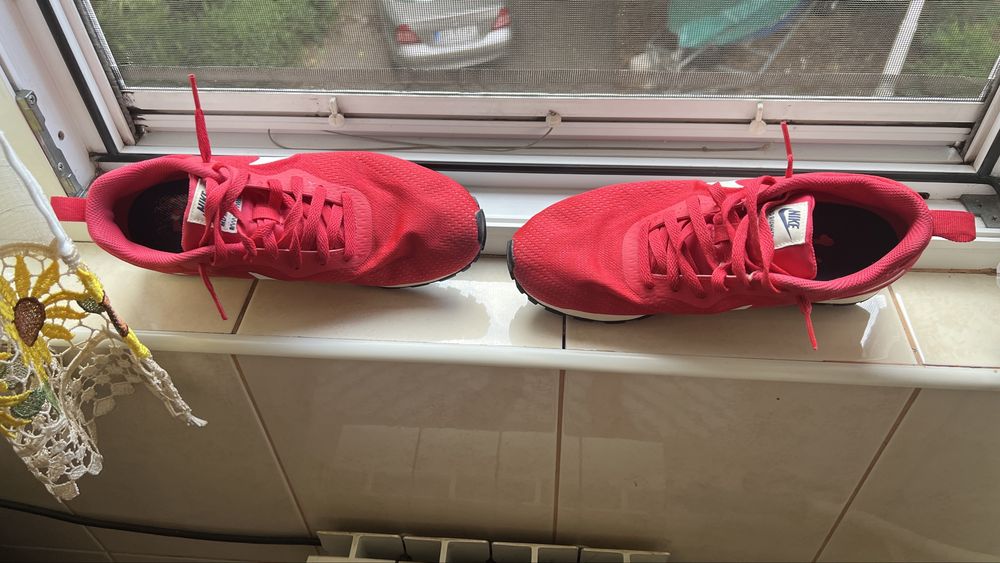 Adidasi Nike woman