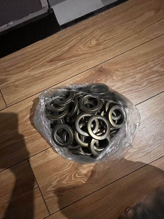 Продам б/у карнизы для штор