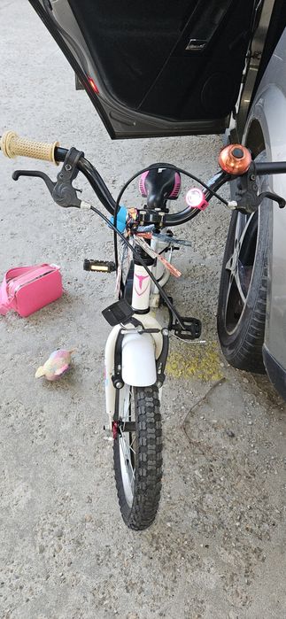 Vând 2 biciclete omega pt copii intre 4-6 ani