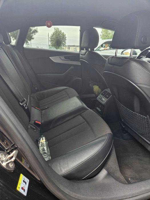 Vând Audi A5 40 TFSI 2018