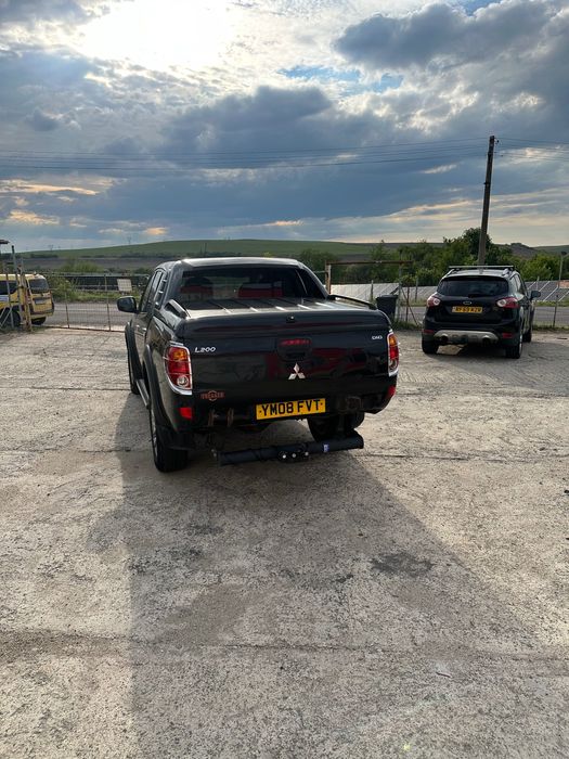 Mitsubishi L200/митсубиши L200на части 2.5d 136кс