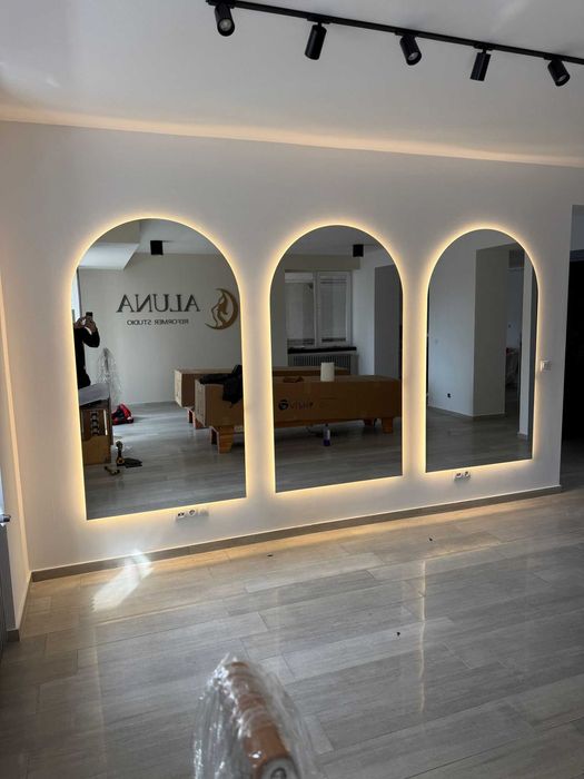 oglinzi fitness studio pilates cabina dus panou dus usi sticla
