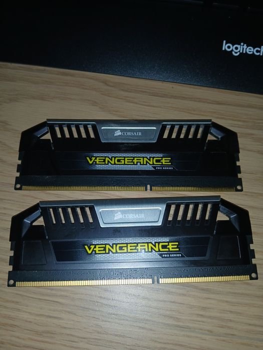 16gb 2x8 Corsair Vengance Ram
