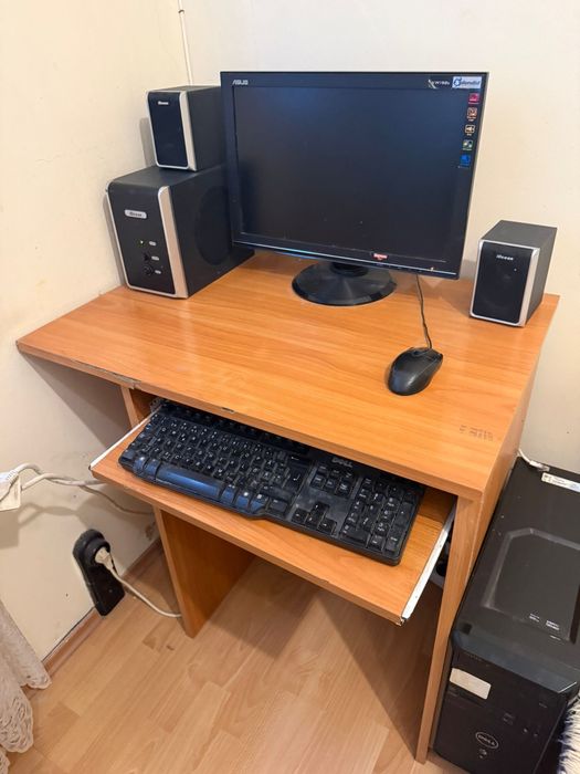 Компютърно/ офис бюро 35€