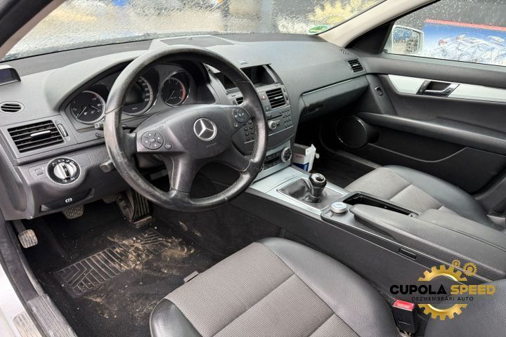 Interior complet cu fete usi (de Europa) Mercedes-Benz C-Class W204/S