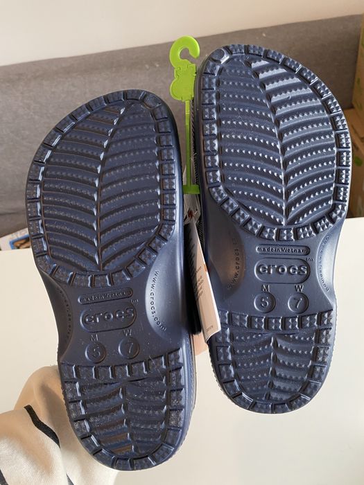 Papuci Crocs baya
