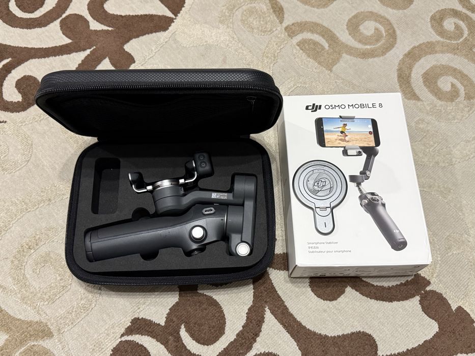 DJI Osmo Mobile 8