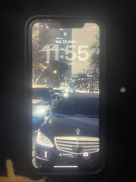 Vând  Ihone 11 în Stare excelentă