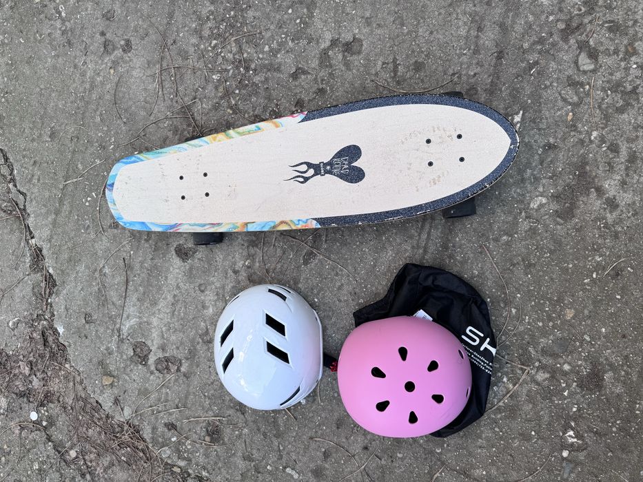 Globe Longboard Cruiser & 2 casti pentru skateboard