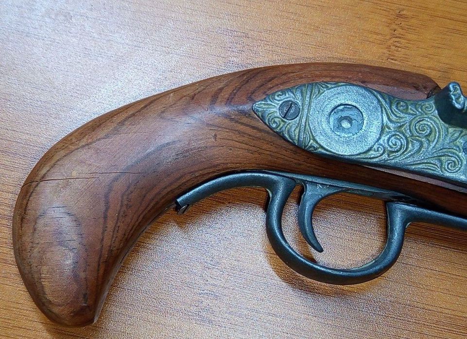 Pistol/flintă veche de panoplie,lemn masiv