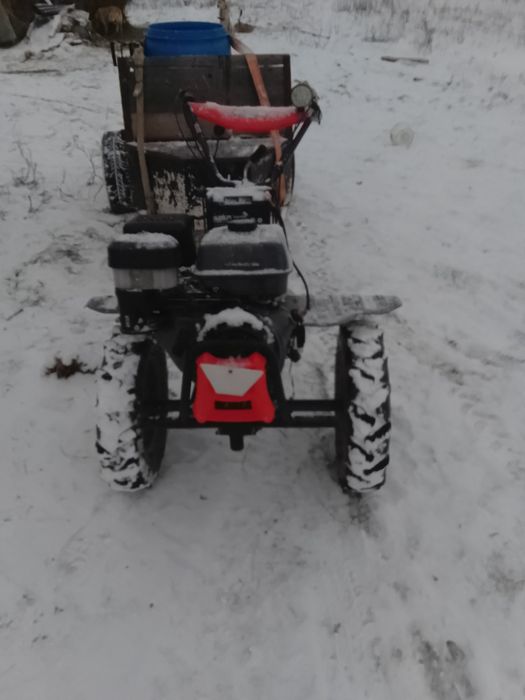 Vând motocultor 14 cai benzina