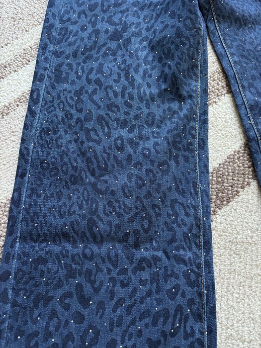 Дамски сини дънки с камъчета