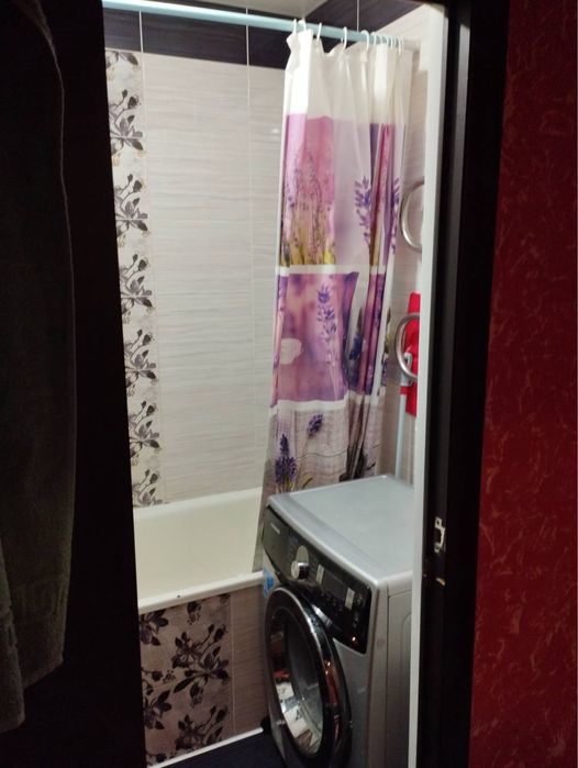 Продам трехкомнатную квартиру