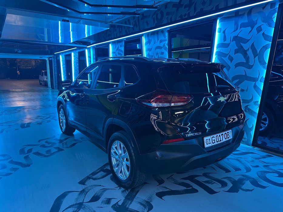 Tracker 2 LTZ 2022 dekabr ideal holatda