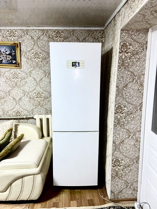 Продам Холодильник LG с доставкой