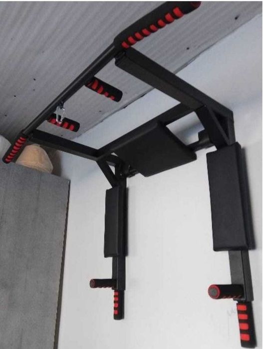 Турник для стены