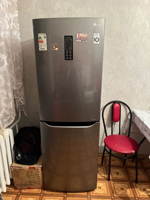 Продам холодильник