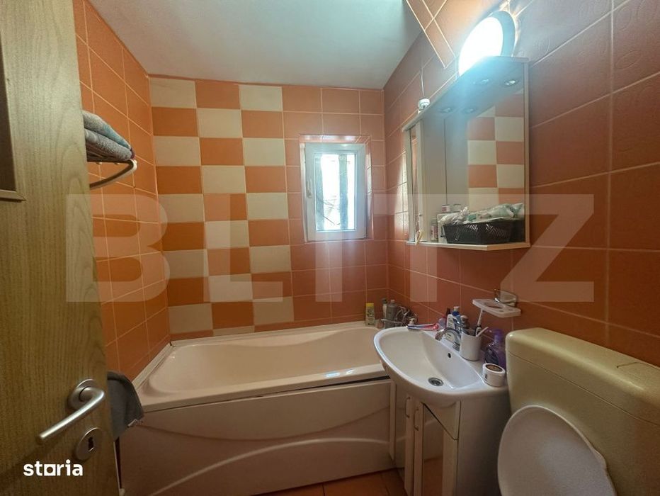 Apartament 2 camere, decomandat, zona centrala