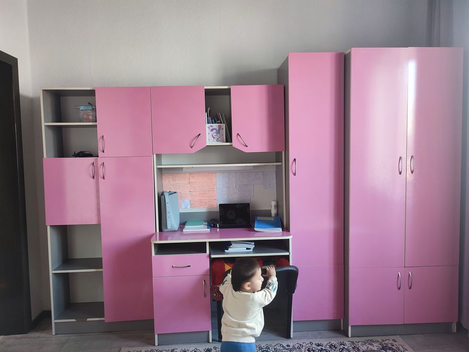 Детская стенка для принцессы.