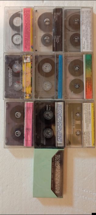 Vand loturi casete audio si cd uri cu manele populara dance
