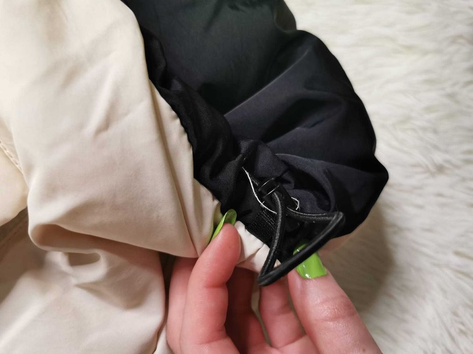 Vesta Bershka 2 fețe negru si bej S-XS