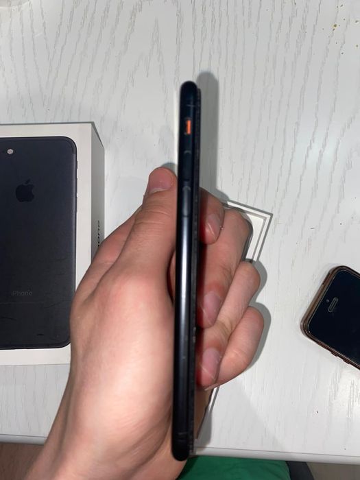 Продам iPhone 7 128гб