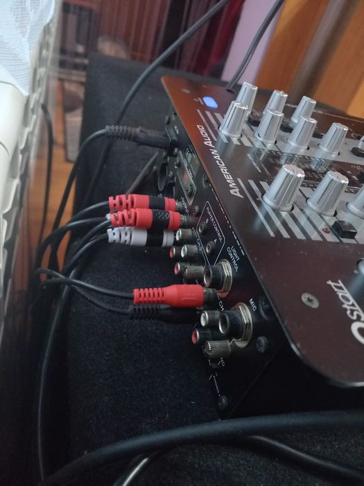 Продавам Пулт American audio