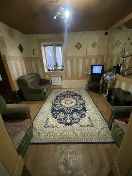 Земельный участок с домиком