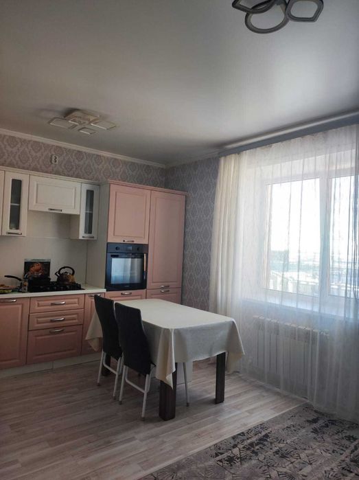 продам квартиру 8 мкр. евродвух