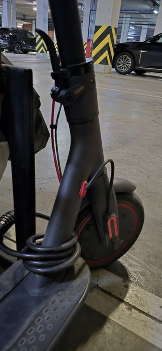 Xiaomi МіЈіа Smart Electric Scooter Pro M365 черный