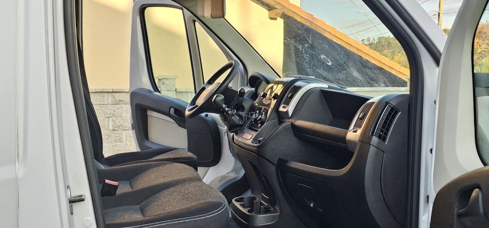 Fiat ducato 3.0 180cp Prelata  pe role 10 europaleti iveco daily