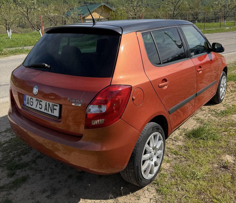 Vand skoda fabia 1.4 benzina proprietar in carte