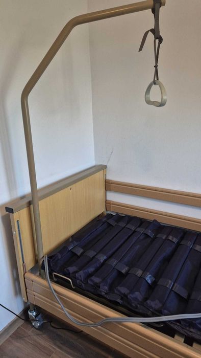 Pat Electric pentru uz Sanitar + saltea antiescare