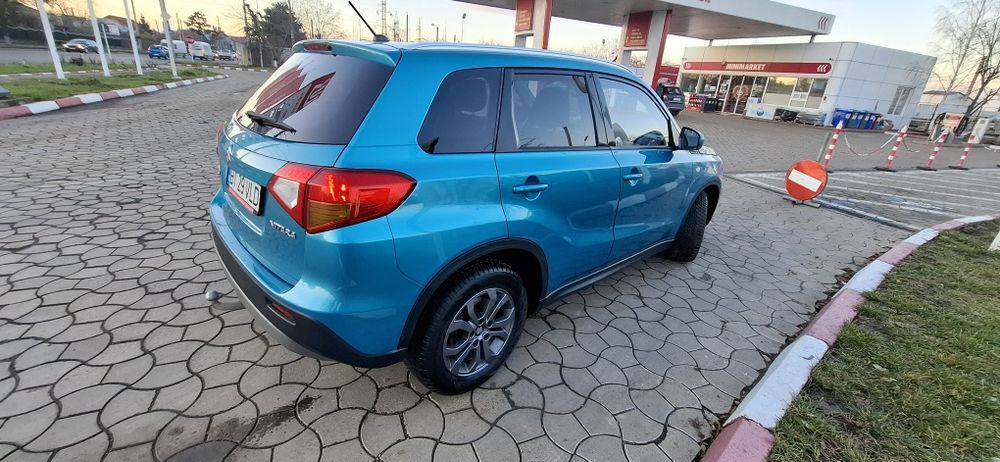 Suzuki vitara  2015 1.6 benzina automat
